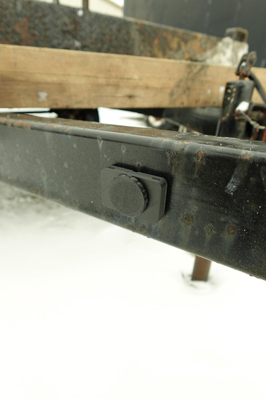 Magnetic Apple Airtag Case: Locking Lid, Zip Tie Mount