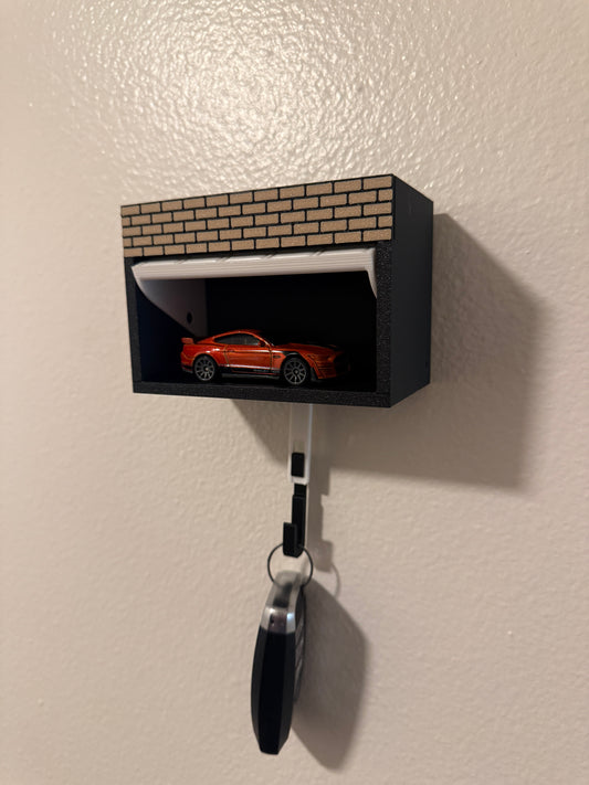 Interactive Hot Wheels Garage Key Holder – Auto-Opening Display Case